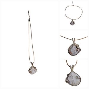 Elegant Wire-Wrapped Pendant Necklace Agate
